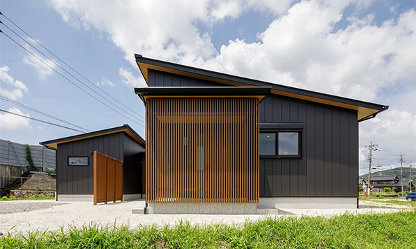 中庭のある和モダンの平屋の家 岐阜県恵那市